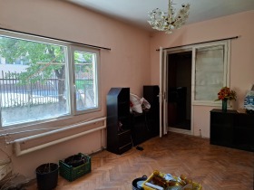 Hus Golv Borovo, Sofia