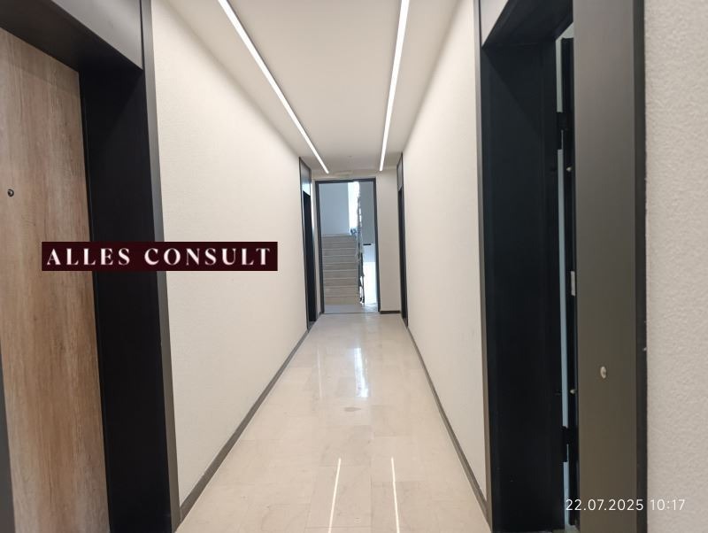 Продава 2-СТАЕН, гр. София, Център, снимка 16 - Апартаменти - 52480270