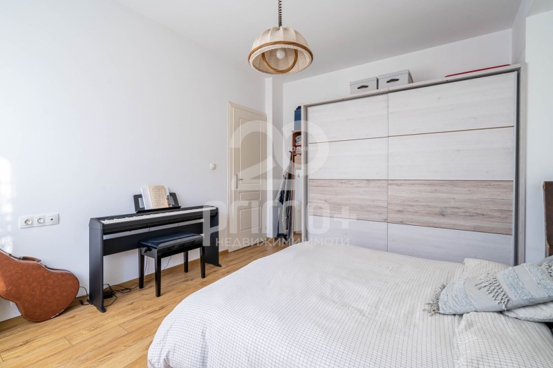 Продаја  2 спаваће собе Софија , Центар , 85 м2 | 21579830 - слика [8]