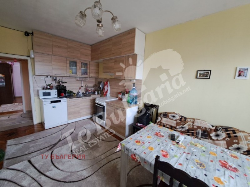 Продава  4-стаен, град Велико Търново, Център •  119 800 EUR • ID 37463412 — holmes.bg - [1] 