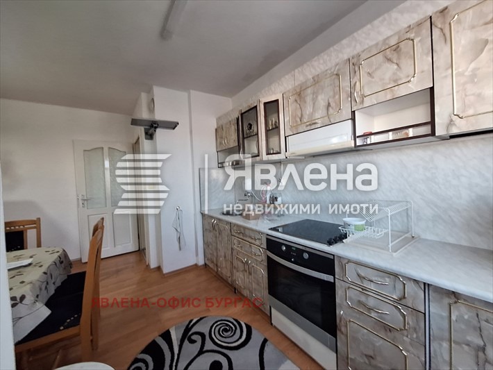 Продава 4-СТАЕН, гр. Бургас, Лазур, снимка 3 - Апартаменти - 53206194