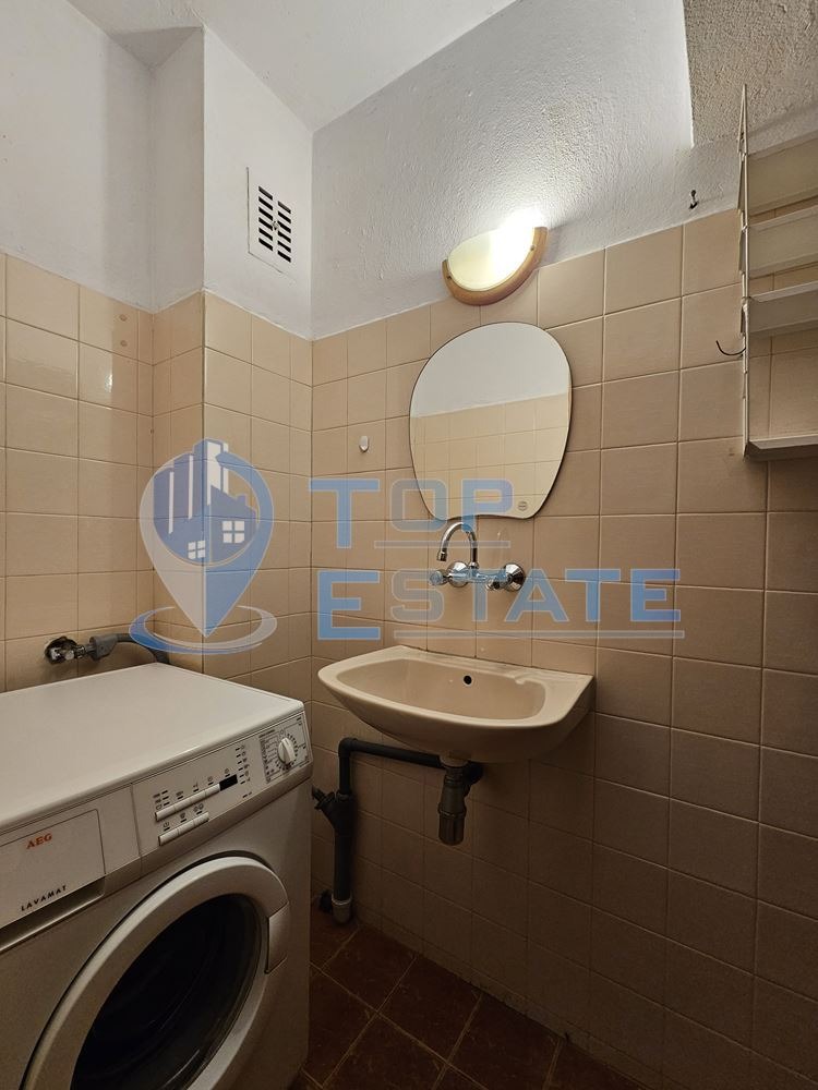 Продава МНОГОСТАЕН, гр. Велико Търново, Център, снимка 10 - Апартаменти - 53975010