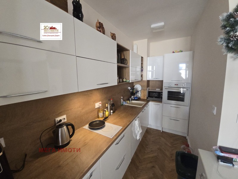 Til salgs  Hus Burgas , Sarafovo , 196 kvm | 20169797 - bilde [2]