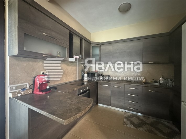 Продава КЪЩА, с. Главатарци, област Кърджали, снимка 11 - Къщи - 48526191