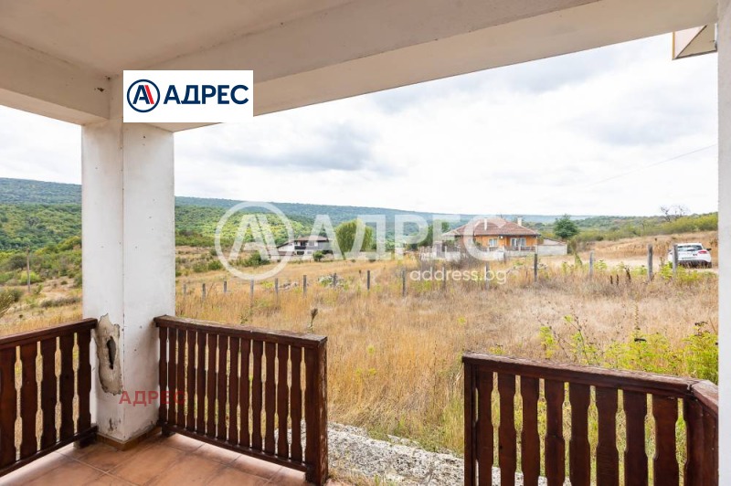 Продава КЪЩА, с. Църква, област Добрич, снимка 2 - Къщи - 53033789