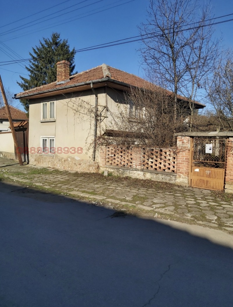 Продава КЪЩА, с. Яворец, област Габрово