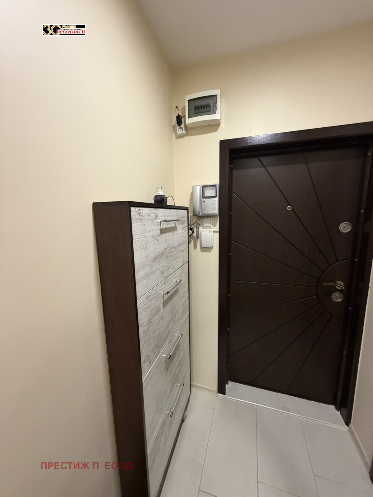 Продава 3-СТАЕН, гр. Добрич, Дунавите, снимка 2 - Апартаменти - 56028220