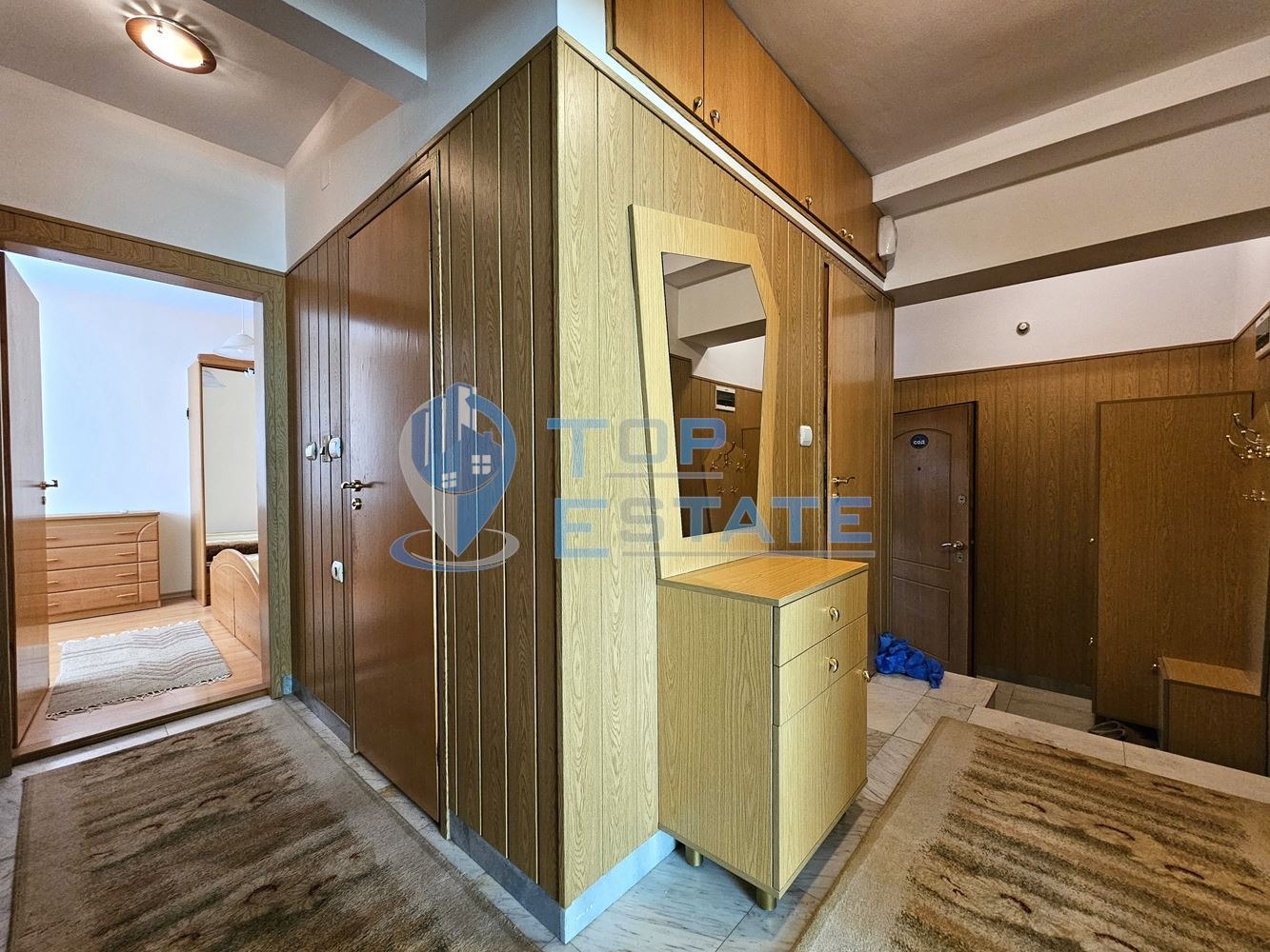 Продава МНОГОСТАЕН, гр. Велико Търново, Център, снимка 8 - Апартаменти - 53975010