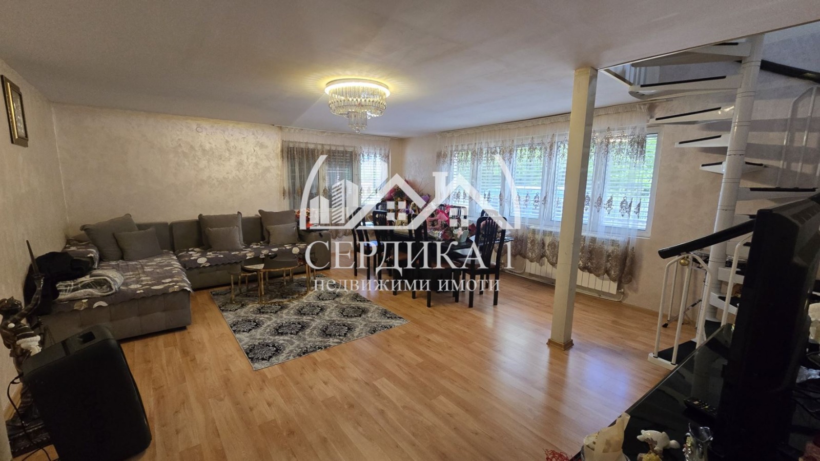 Продава КЪЩА, гр. Златица, област София област