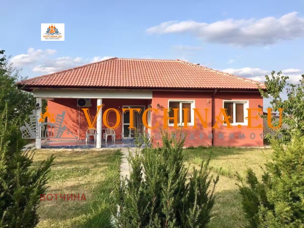 Продава КЪЩА, с. Соколово, област Добрич, снимка 2 - Къщи - 55750487