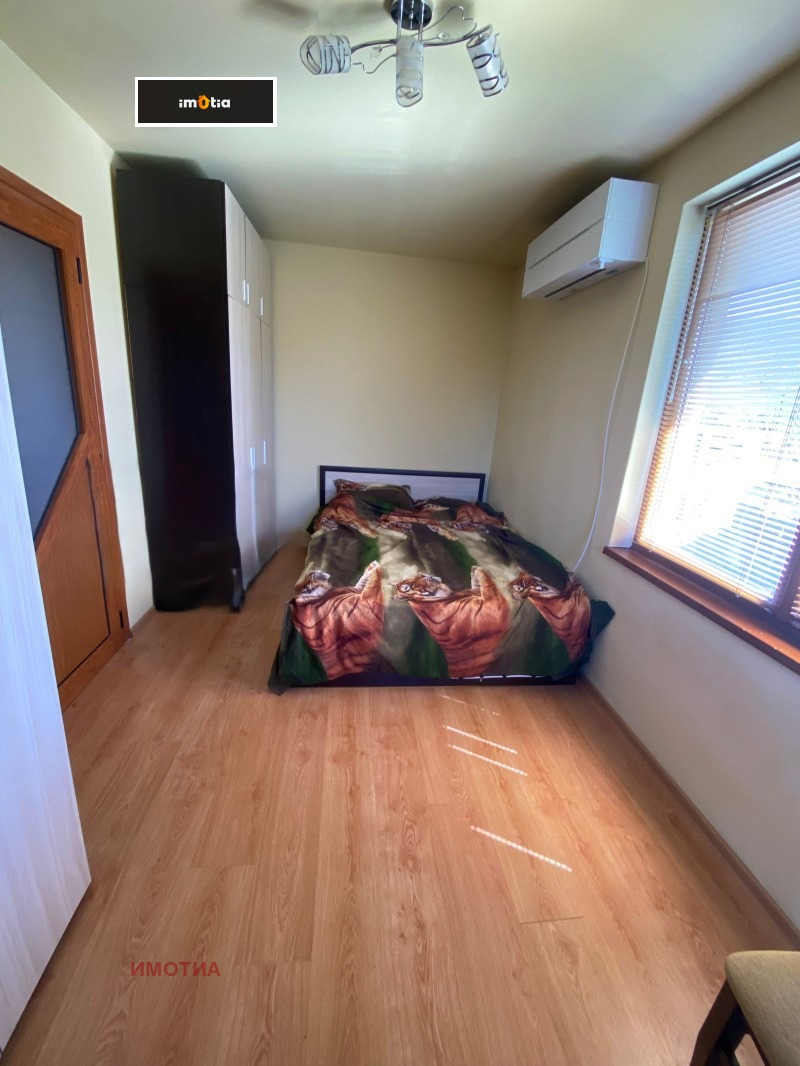 Продава КЪЩА, с. Орешак, област Ловеч, снимка 4 - Къщи - 52652626