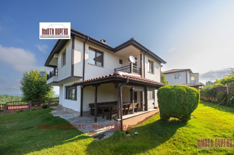 Продава КЪЩА, с. Стоилово, област Бургас