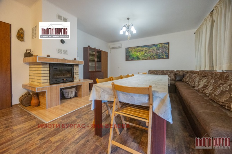 Продава КЪЩА, с. Стоилово, област Бургас, снимка 3 - Къщи - 53032105