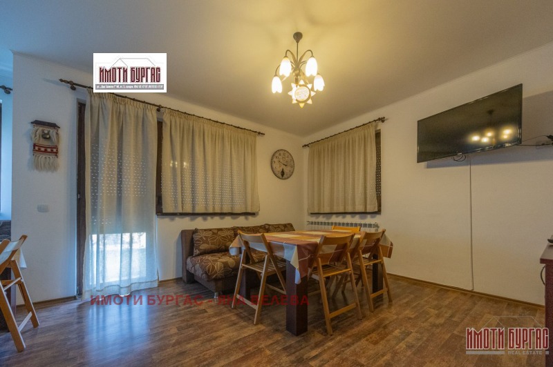 Продава КЪЩА, с. Стоилово, област Бургас, снимка 4 - Къщи - 53032105