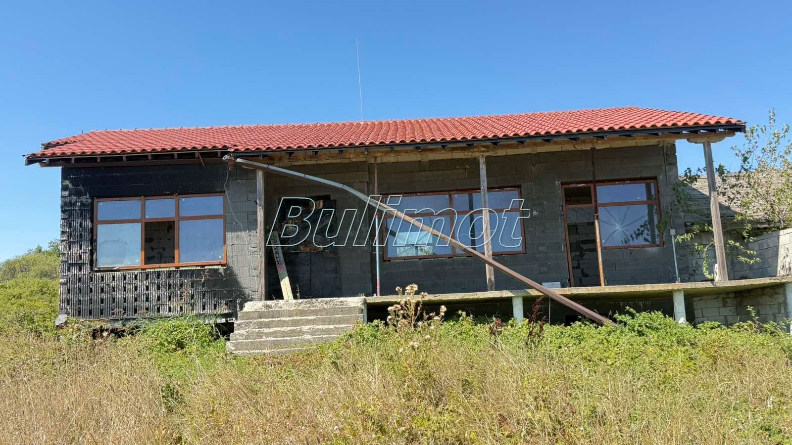 Продава КЪЩА, с. Болярци, област Варна