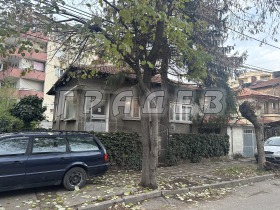 House Tsentralen yuzhen rayon, Ruse 1