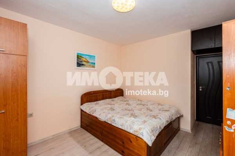 Продава 3-СТАЕН, гр. Пловдив, Южен, снимка 5 - Aпартаменти - 48128928