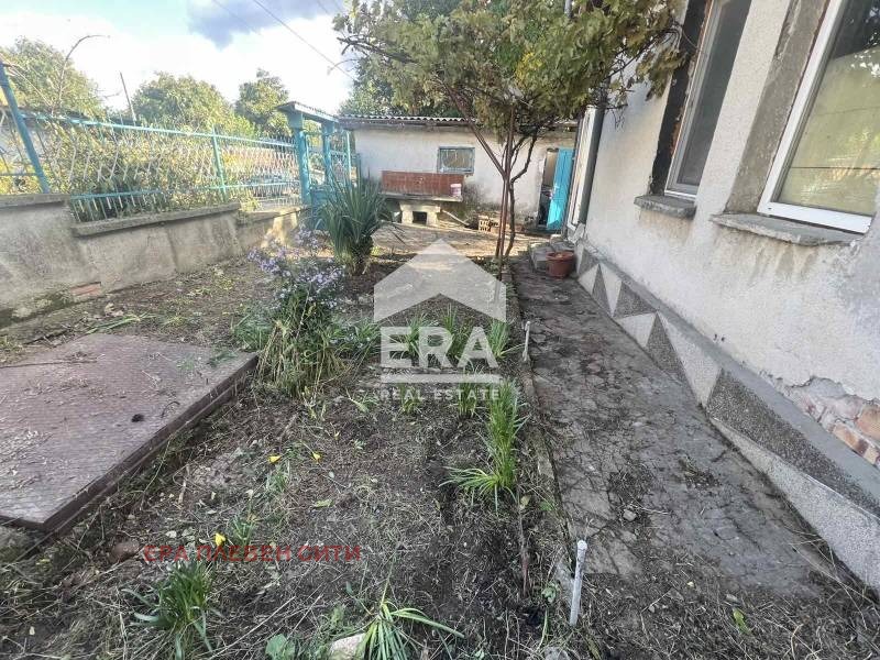 Продава КЪЩА, с. Гривица, област Плевен, снимка 6 - Къщи - 53061268