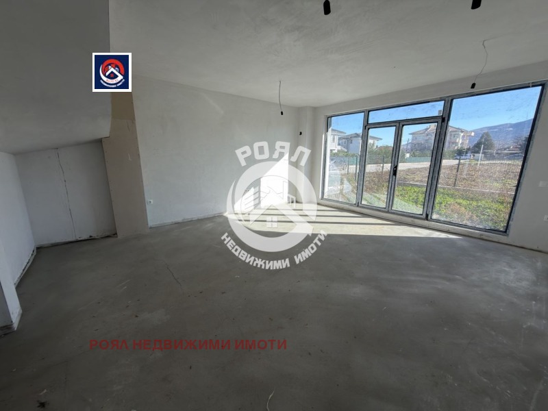 Продава КЪЩА, с. Първенец, област Пловдив, снимка 7 - Къщи - 53116380