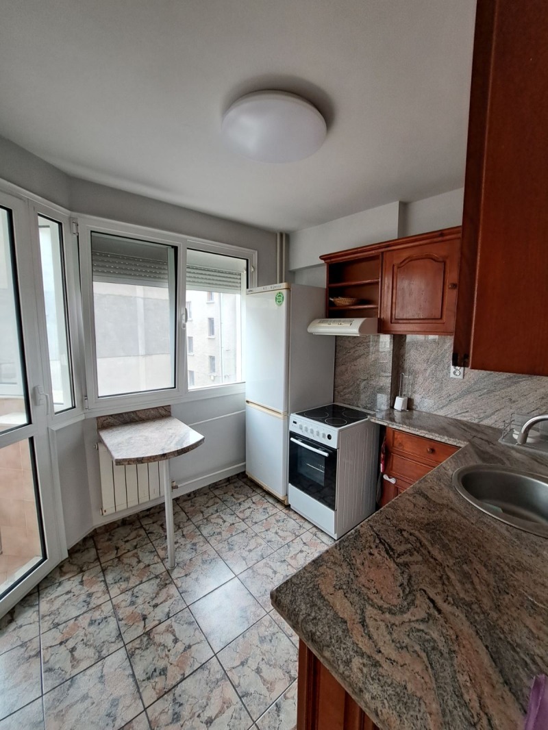 Продава 2-СТАЕН, гр. Бургас, Лазур, снимка 3 - Апартаменти - 53497411