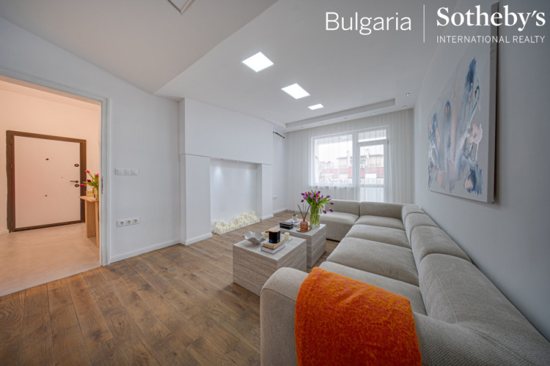 Продава 2-СТАЕН, гр. София, Център, снимка 2 - Апартаменти - 53524327