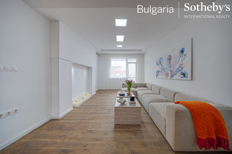 Продава 2-СТАЕН, гр. София, Център