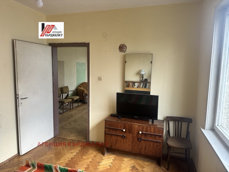 Продава 4-СТАЕН, гр. Кърджали, Център, снимка 9 - Апартаменти - 52639460