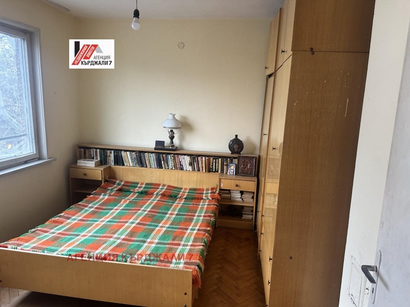 Продава 4-СТАЕН, гр. Кърджали, Център, снимка 8 - Апартаменти - 52639460