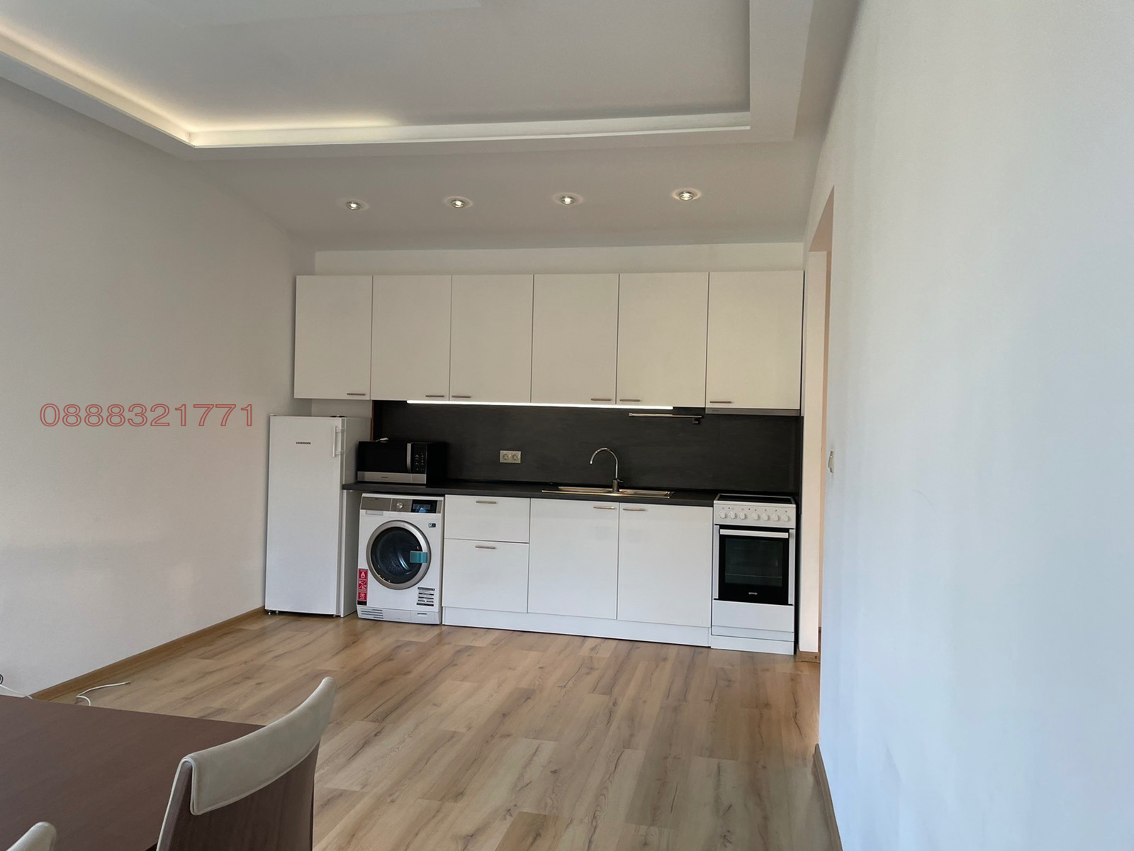 Продава КЪЩА, гр. Плевен, Широк център, снимка 2 - Къщи - 55936860