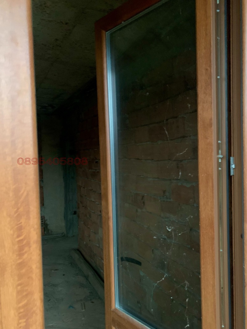 Продава ЕТАЖ ОТ КЪЩА, гр. Берковица, област Монтана, снимка 2 - Етаж от къща - 53329077