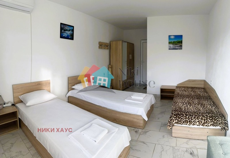 Продава КЪЩА, с. Дебелец, област Варна, снимка 12 - Къщи - 52555089