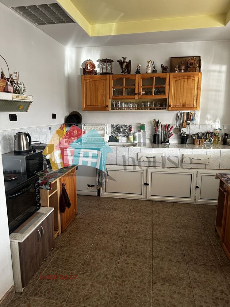 Продава КЪЩА, с. Дебелец, област Варна, снимка 7 - Къщи - 52555089