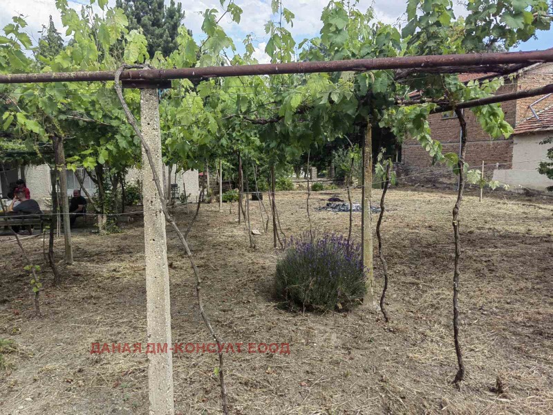 Продава КЪЩА, с. Велино, област Шумен, снимка 11 - Къщи - 53127956