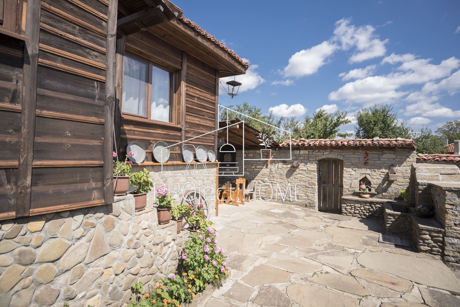 Продава КЪЩА, с. Жеравна, област Сливен, снимка 2 - Къщи - 54081161