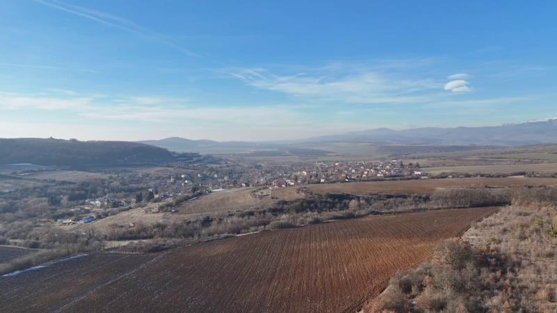 Продава ПАРЦЕЛ в област София, с. Белопопци - 1860 кв.м / 93 000 € » 181 892.19 лв., РЕВОЛЮШЪН ЕСТЕЙТ