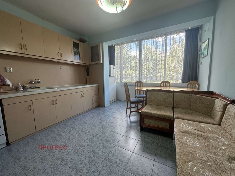 De vânzare  1 dormitor Plovdiv , Țentâr , 55 mp | 75922995 - imagine [2]