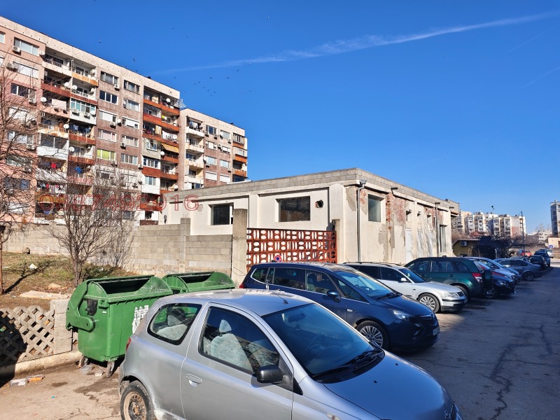 Til salgs  Butikk Montana , Mladost 1 , 225 kvm | 67152288 - bilde [5]