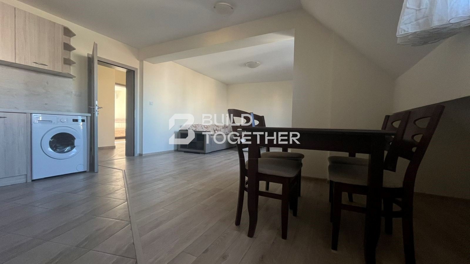 Продава 2-СТАЕН, гр. Пловдив, Въстанически, снимка 2 - Апартаменти - 54137811