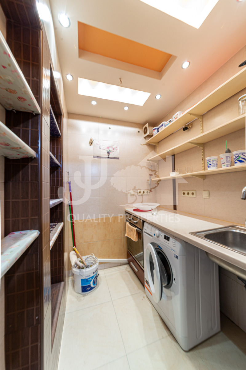 Продаја  2 спаваће собе Софија , Гео Милев , 100 м2 | 54843114 - слика [9]