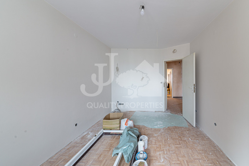Продаја  2 спаваће собе Софија , Гео Милев , 100 м2 | 54843114 - слика [4]