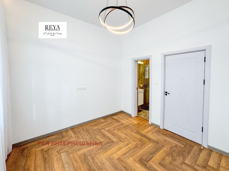 Продава 3-СТАЕН, гр. София, Център, снимка 14 - Апартаменти - 53074360