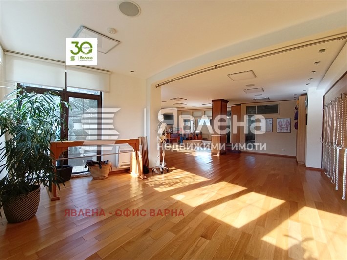 Προς πώληση  Γραφείο Βαρνα , Βρηζ , 177 τ.μ | 49355157