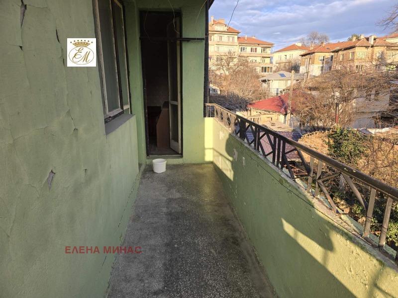 Продава ЕТАЖ ОТ КЪЩА, гр. Шумен, Център, снимка 10 - Етаж от къща - 51452012