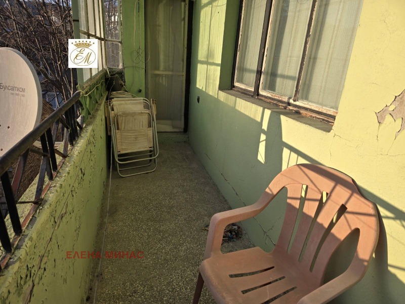 Продава ЕТАЖ ОТ КЪЩА, гр. Шумен, Център, снимка 9 - Етаж от къща - 51452012