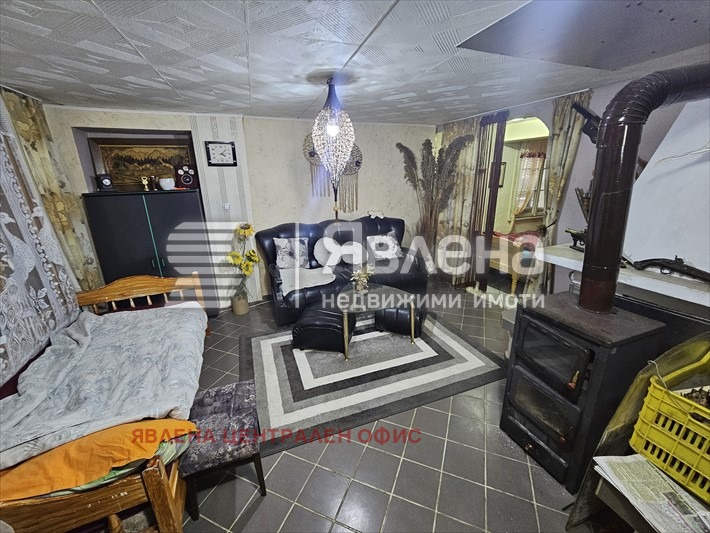 Продава КЪЩА, с. Безден, област София област, снимка 6 - Къщи - 53238208