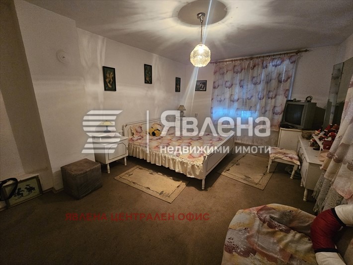 Продава КЪЩА, с. Безден, област София област, снимка 11 - Къщи - 53238208