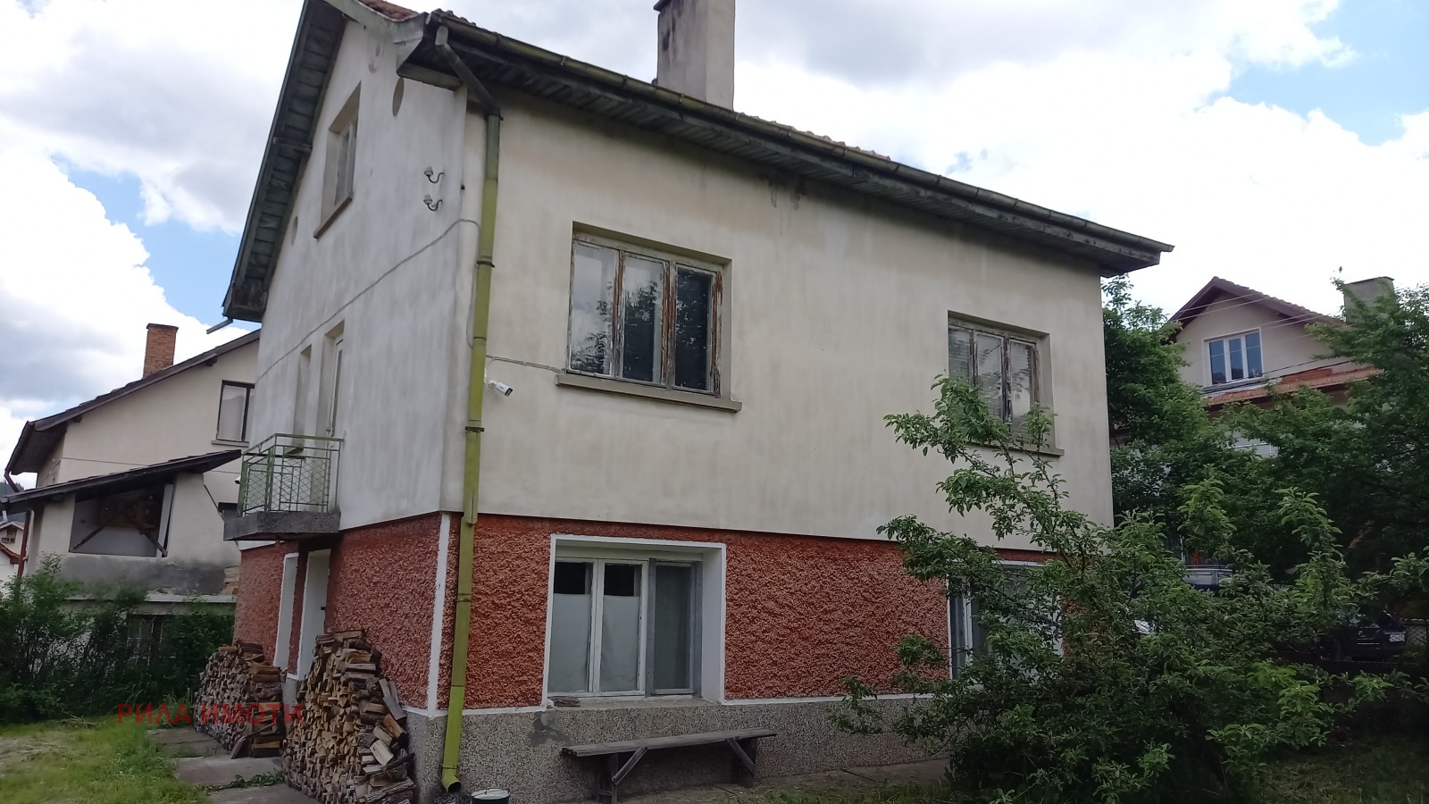 Продава КЪЩА, с. Говедарци, област София област