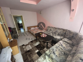 1 dormitorio Jristo Smirnenski, Plovdiv 1