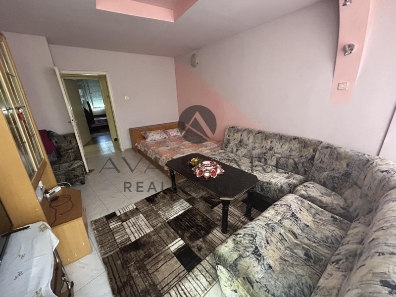 En venta  1 dormitorio Plovdiv , Jristo Smirnenski , 61 metros cuadrados | 38247046