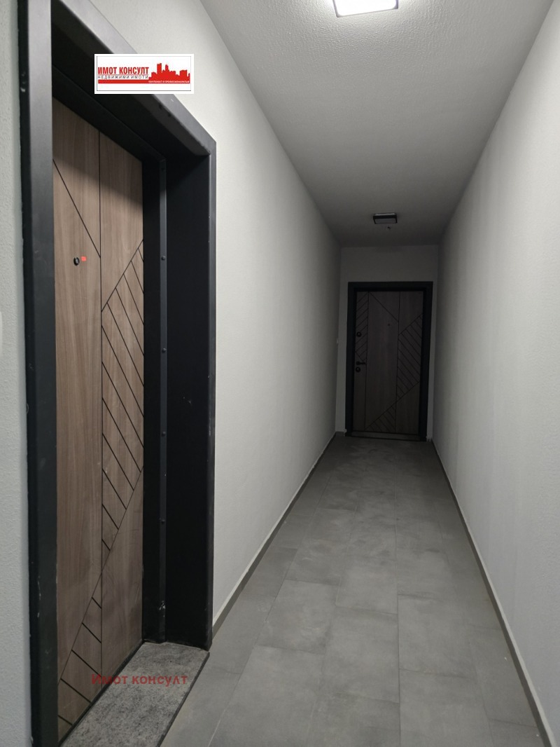 Продава  2-стаен град Пловдив , Остромила , 68 кв.м | 70206880 - изображение [11]